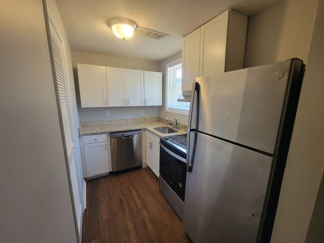 Photo - 113 Main St Unidad B