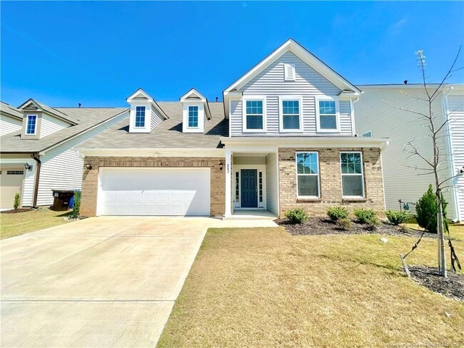 Building Photo - 282 Creekhaven Dr