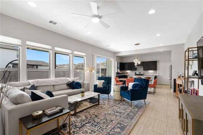 Photo - 1514 Arcilla St