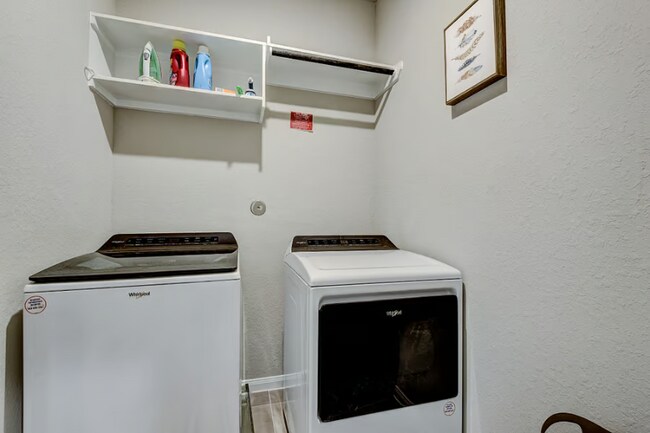 Photo - 1529 Beach Oak Dr