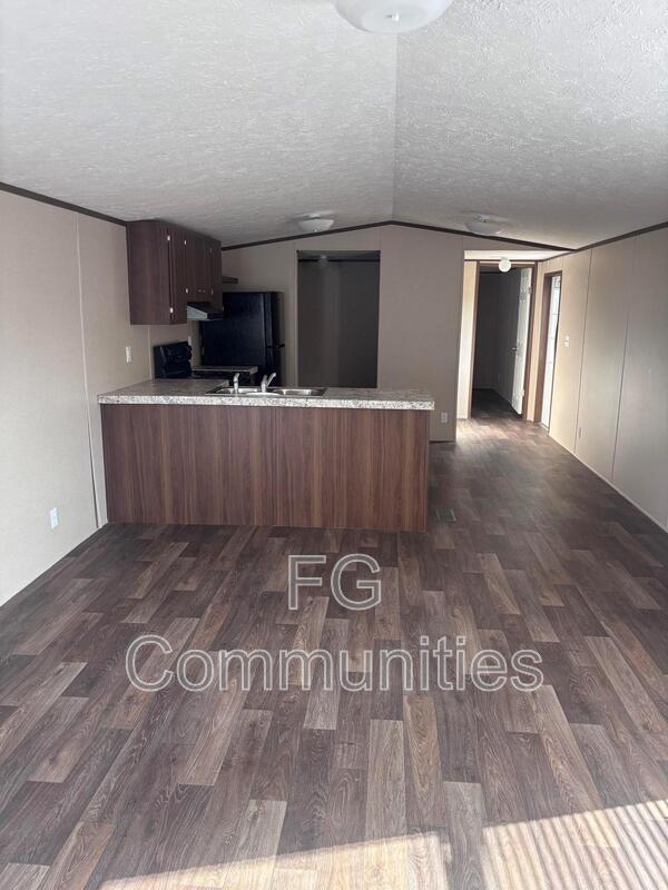 Photo - 4335 Dunn St