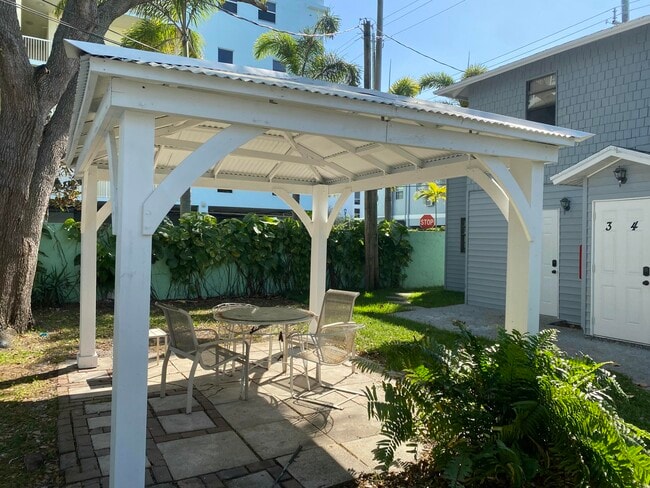 Photo - 11 N Lakeside Dr Unit 2