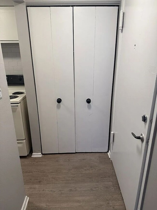 Photo - Freelander Apartments