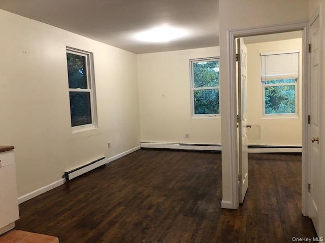 Photo - 44-25 Douglaston Pkwy Apartamento