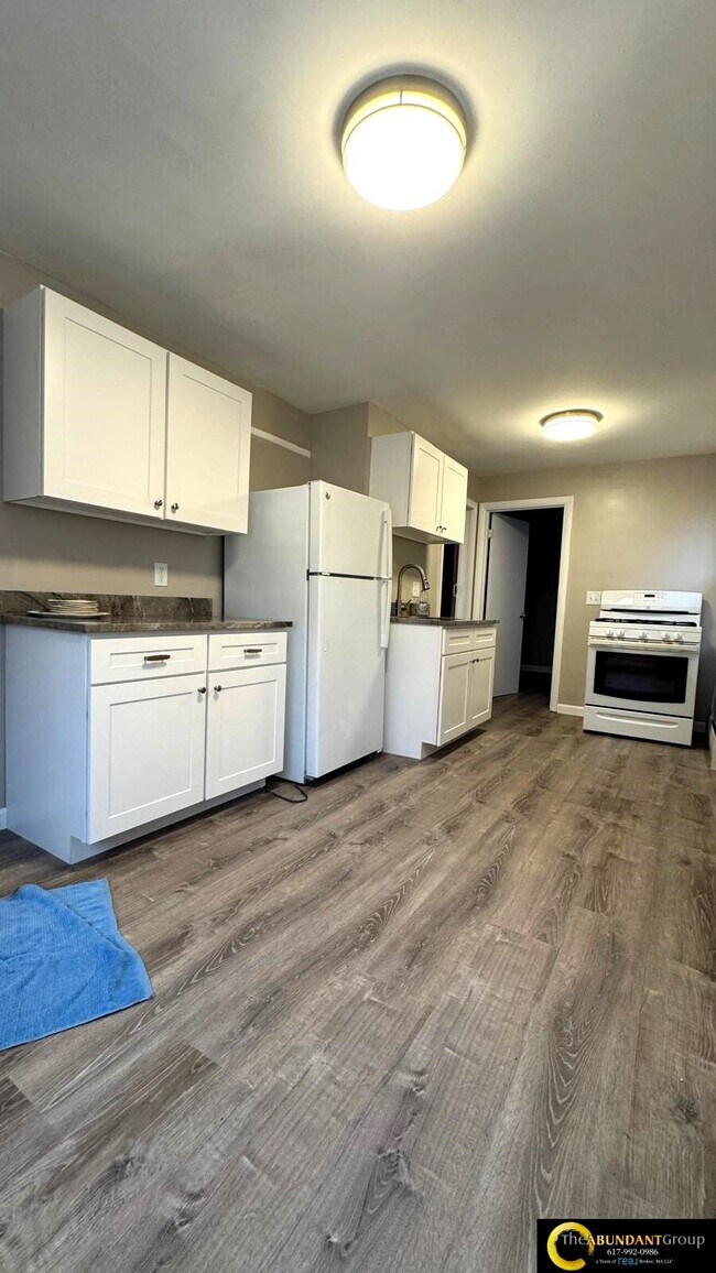 Building Photo - 222 Hamilton St Unit 1