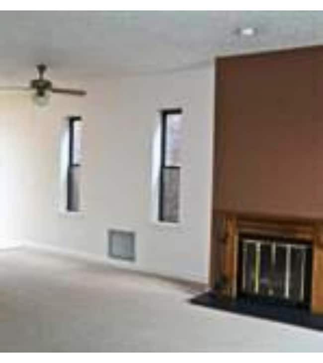 Building Photo - 1304 Liverpool St Unit 3