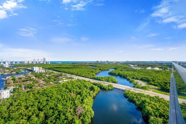 Photo - 16385 Biscayne Blvd Unidad 3020