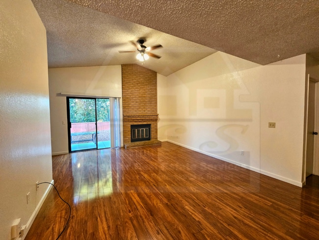 Photo - Foxboro Downs 3 bedroom Home for Rent