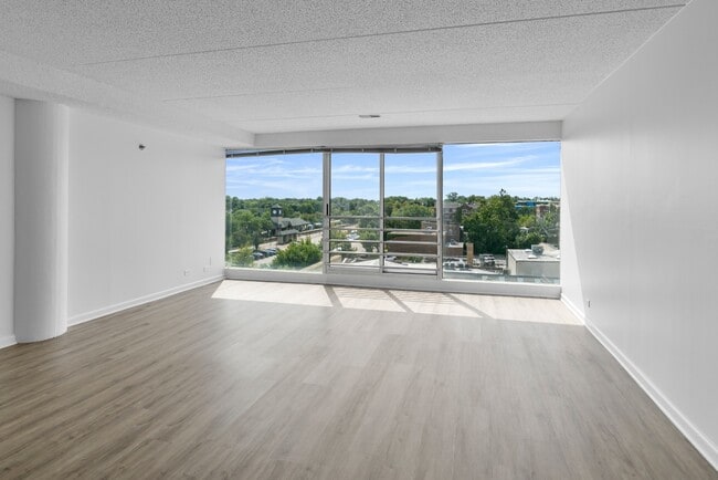 Photo - 1770 First Street | Downtown Highland Park, IL Unit 603