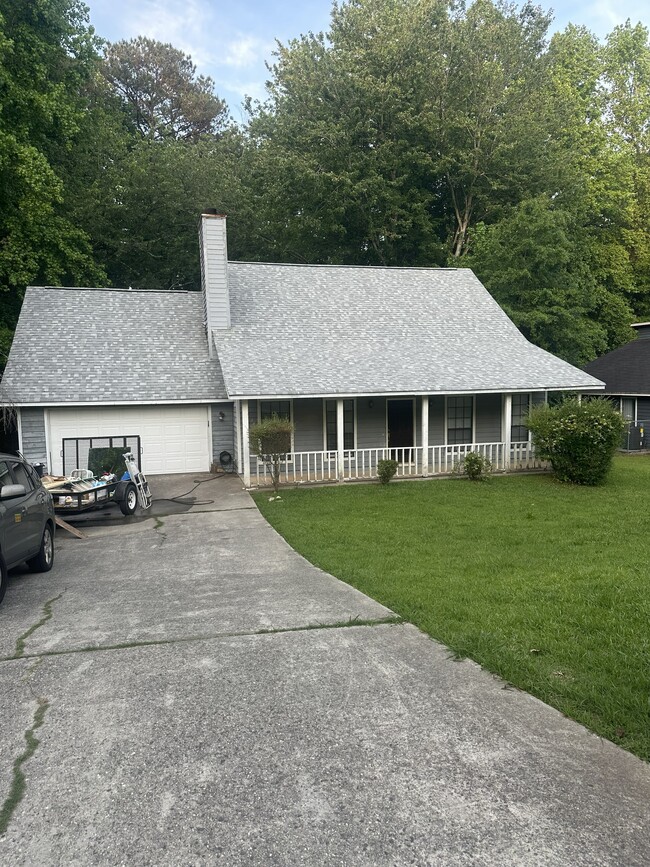 Building Photo - 8406 Red Cedar Way