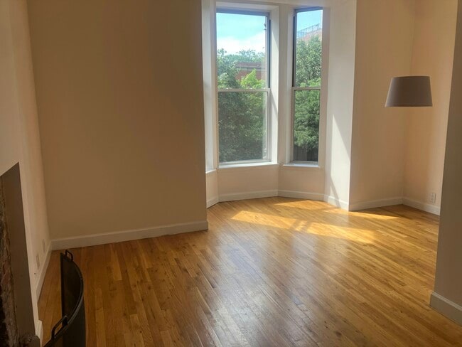 2099 5th Ave Unit 2
