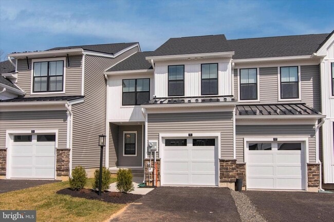 Photo - 15 Tamarack Cir Townhome