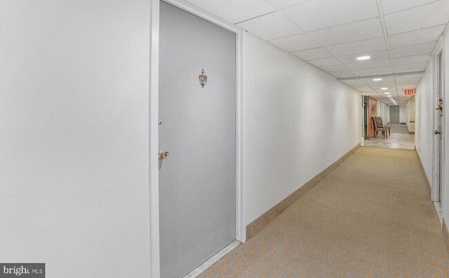 Photo - 5250 Valley Forge Dr Unidad 103