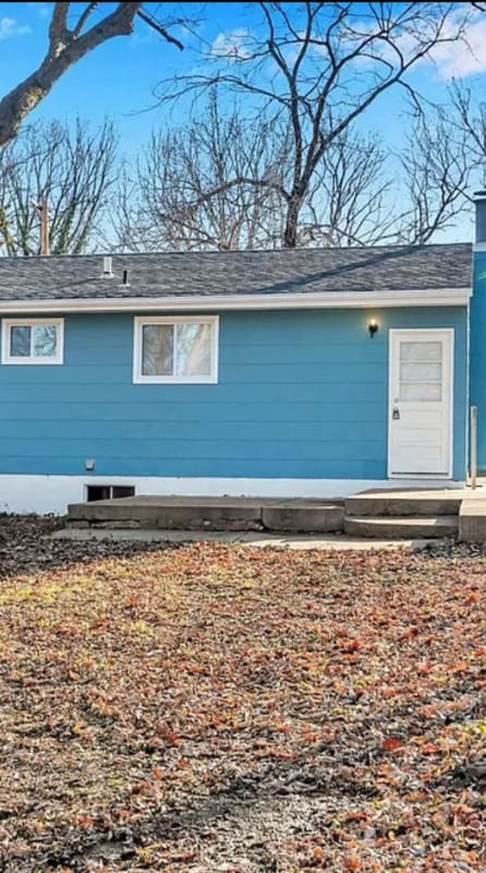 Photo - 243 Gladys Ave