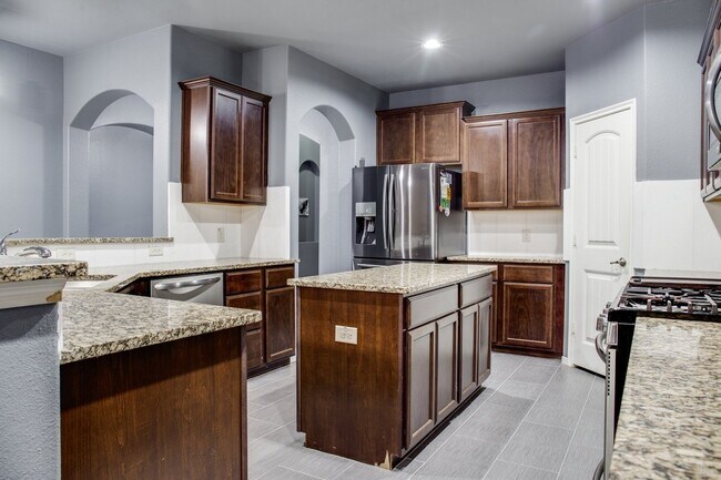 Photo - 1713 Lake Pine Dr