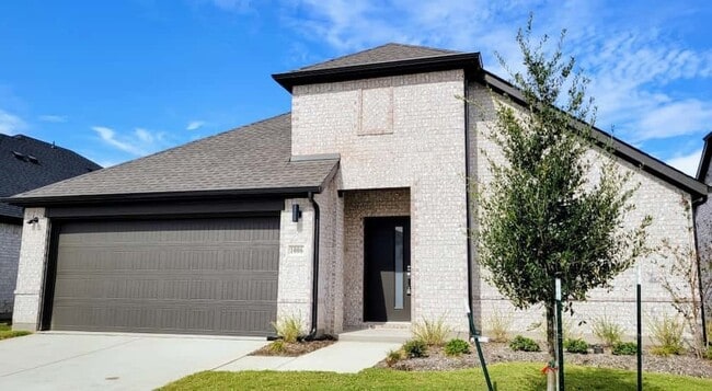 Building Photo - 1006 Rosemary Hl Dr