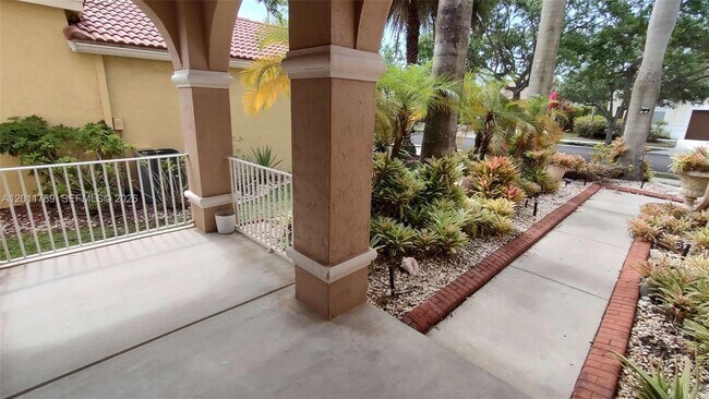 Photo - 624 Bald Cypress Rd