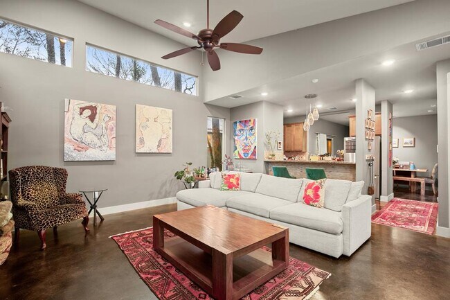 Photo - 1302 Delano St