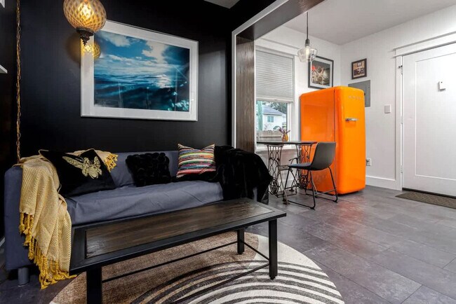 Photo - 205 Third Street Southeast-SI ID1502045P Unidad SI ID1502045P