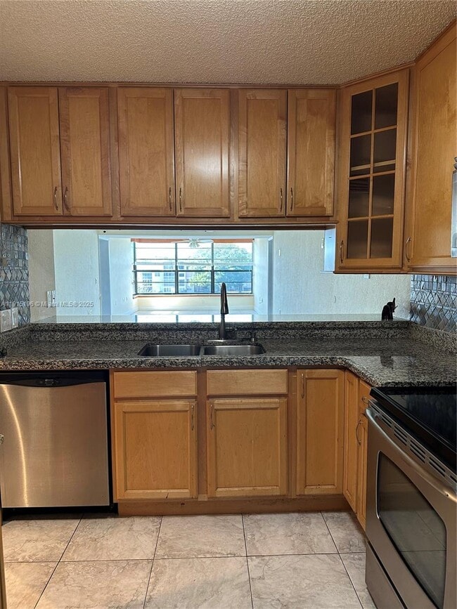 Photo - 1526 Whitehall Dr Unidad 403