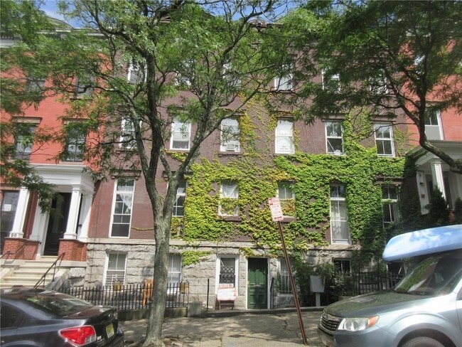 Building Photo - 100 Bowen St Unit 3 W