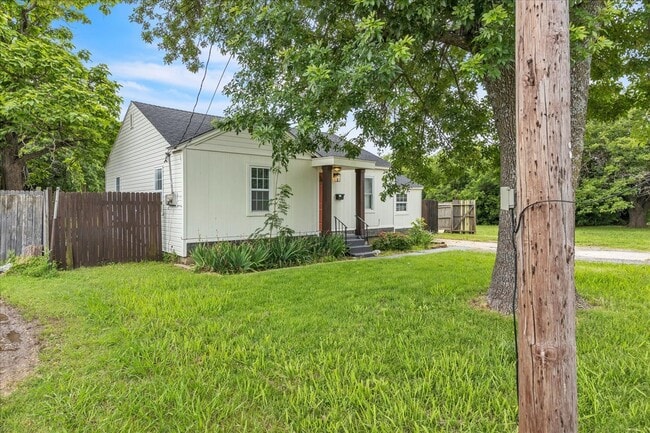 Photo - 1536 SW 52nd St