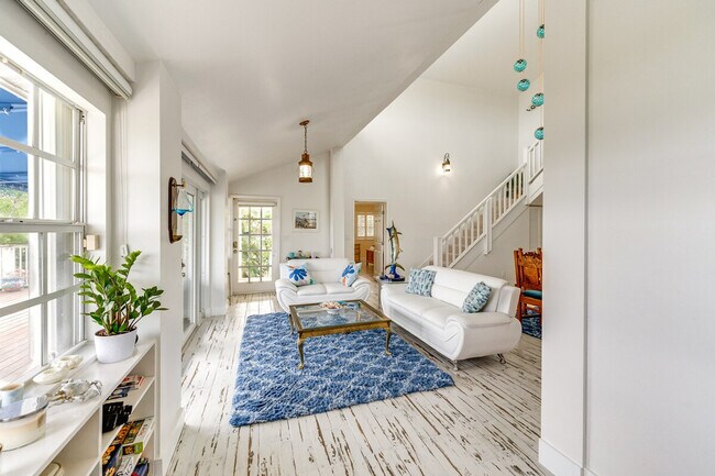 Photo - 45 Mutiny Pl Unit ID1307016P