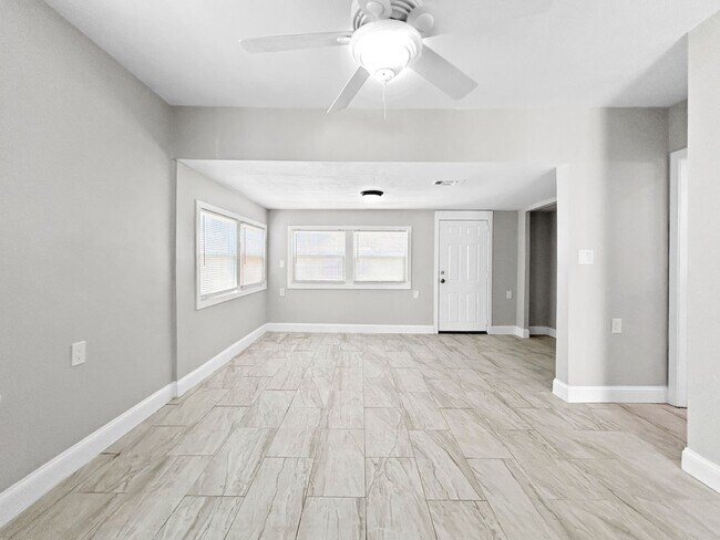 Photo - 56 44th Ave Unit 1