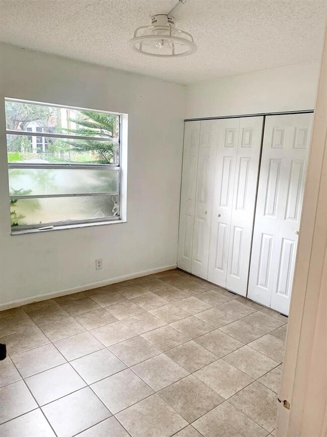 Photo - 10234 Twin Lakes Dr Unit 16-D