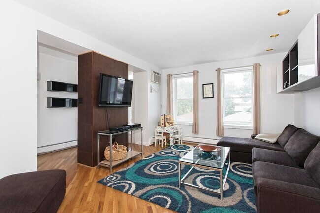 Photo - 54 Magnolia Ave Unit 3-5