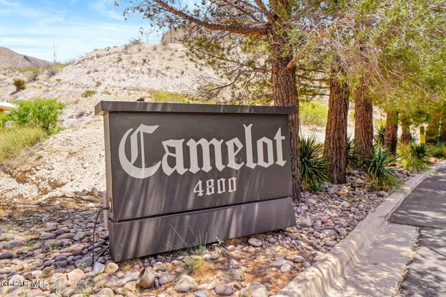 Photo - 4800 N Stanton St