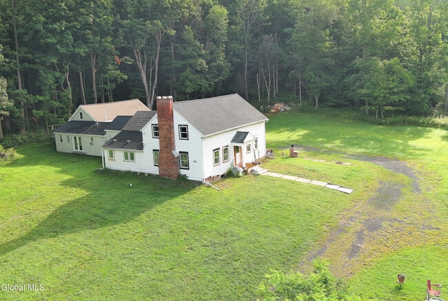 820 Valley Falls Rd Unit 1