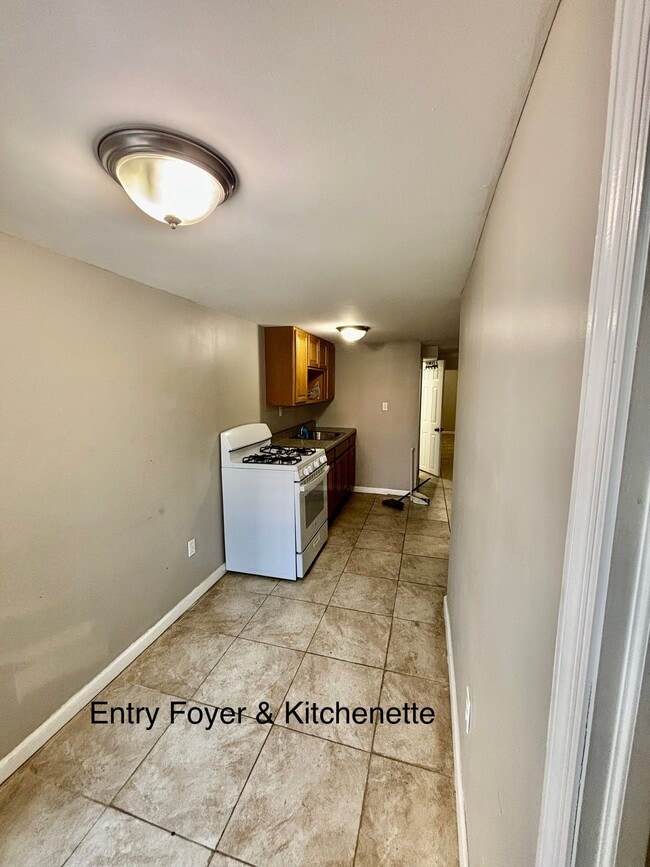 Photo - 108-16 175th St