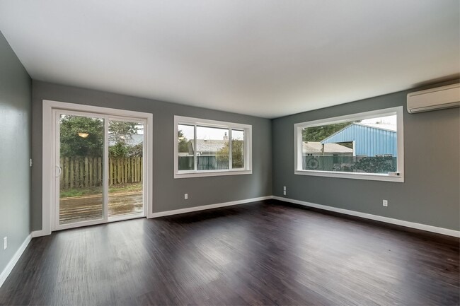 Photo - Beautiful, Spacious 4-bedroom home in Ferndale!