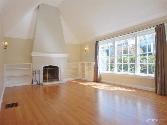 Photo - 40 Santa Paula Ave