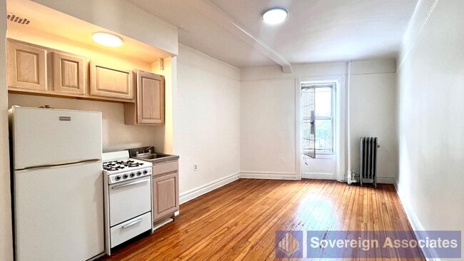 Building Photo - 936 West End Ave Rental