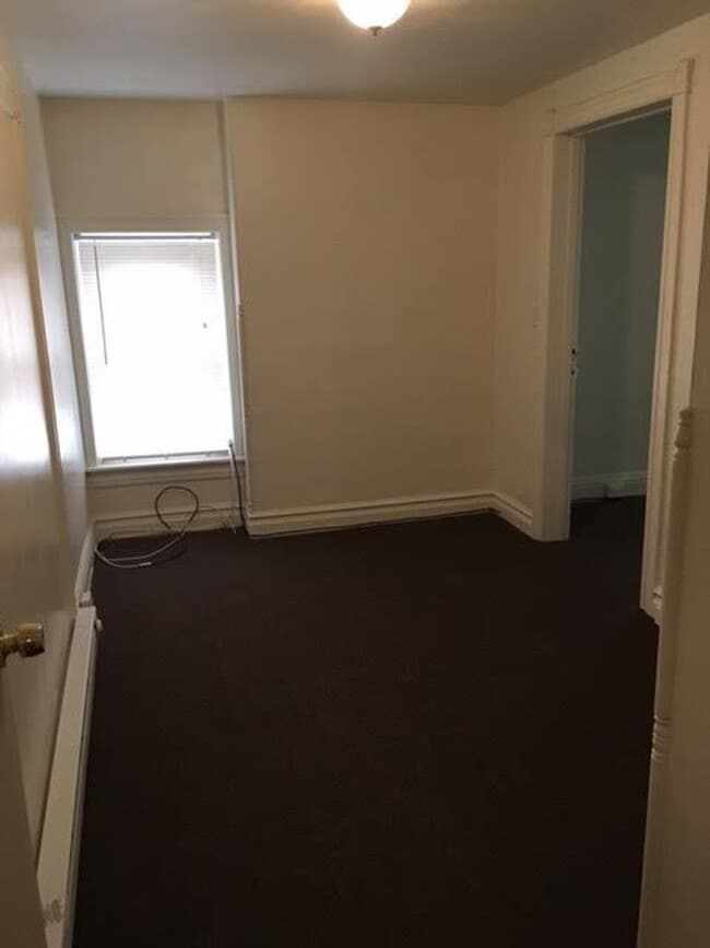 Photo - 929 W Gordon St Unit 4