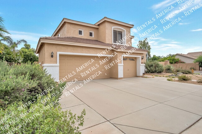 Building Photo - 2631 S Leonard Pl