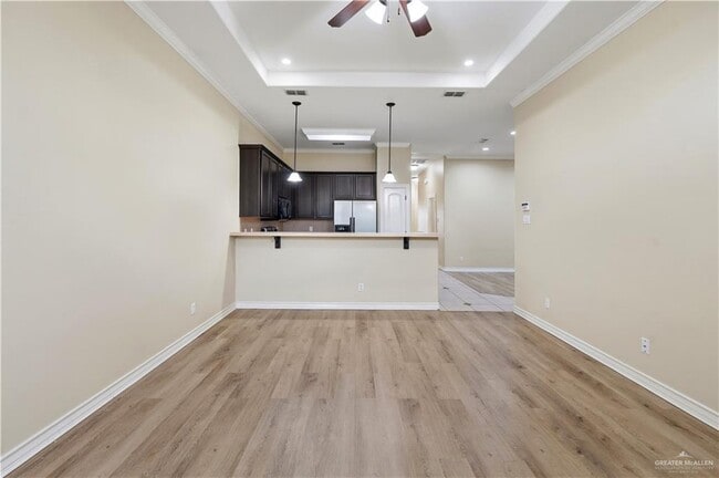 Photo - 15 Wellington Ave