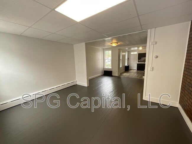 Photo - 19 S Lee St