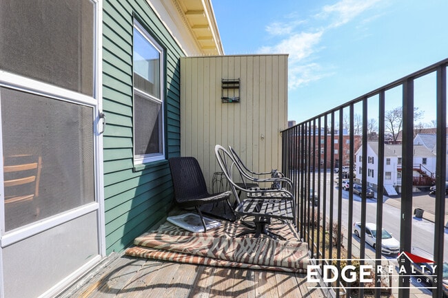 Photo - 9 Bennett St Unit 3