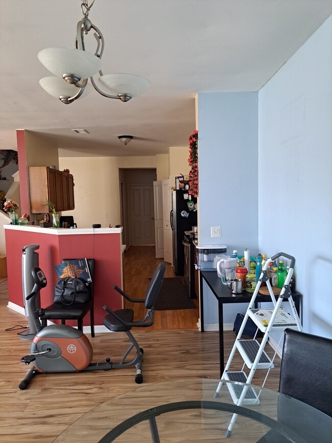 Photo - 4038 Norwich Dr Unit 4038