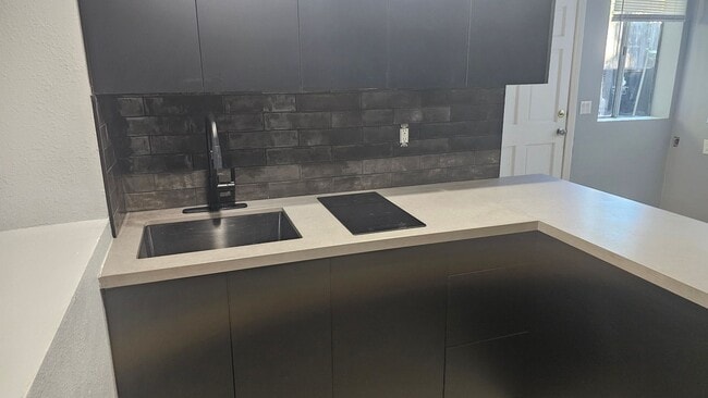 Photo - 11127 Sunshine Terrace Apartamento Unidad Sunshine Terrace Studio