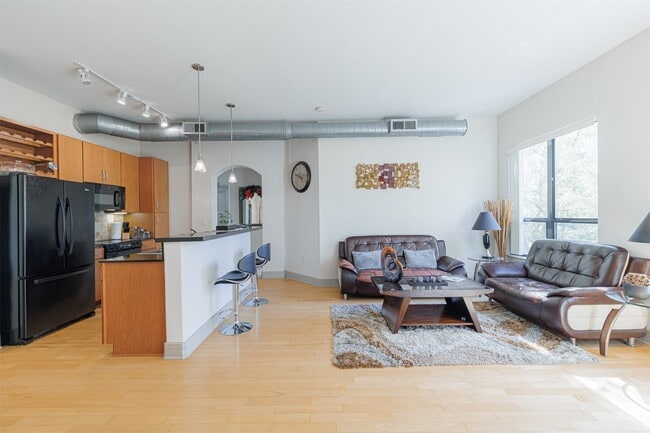 Building Photo - 1901 Post Oak Blvd Unit 3109