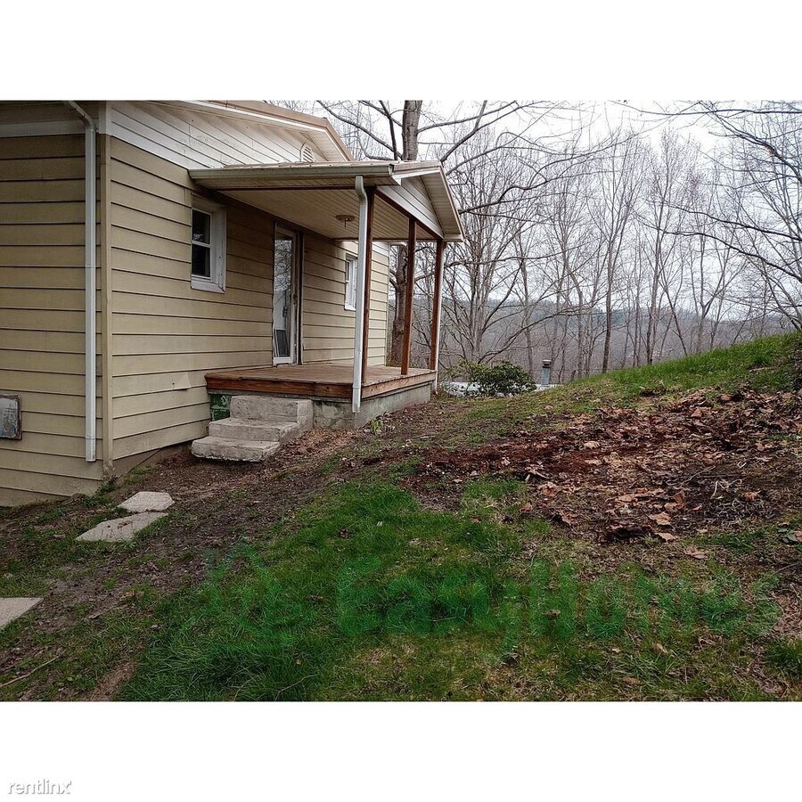2 br, 1 bath House 1015 Petrey Street So... Rental House Rental in