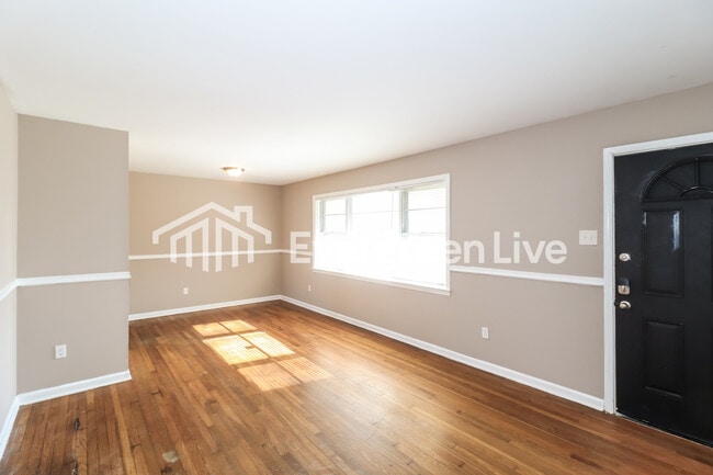 Photo - 1404 Old Hickory Rd