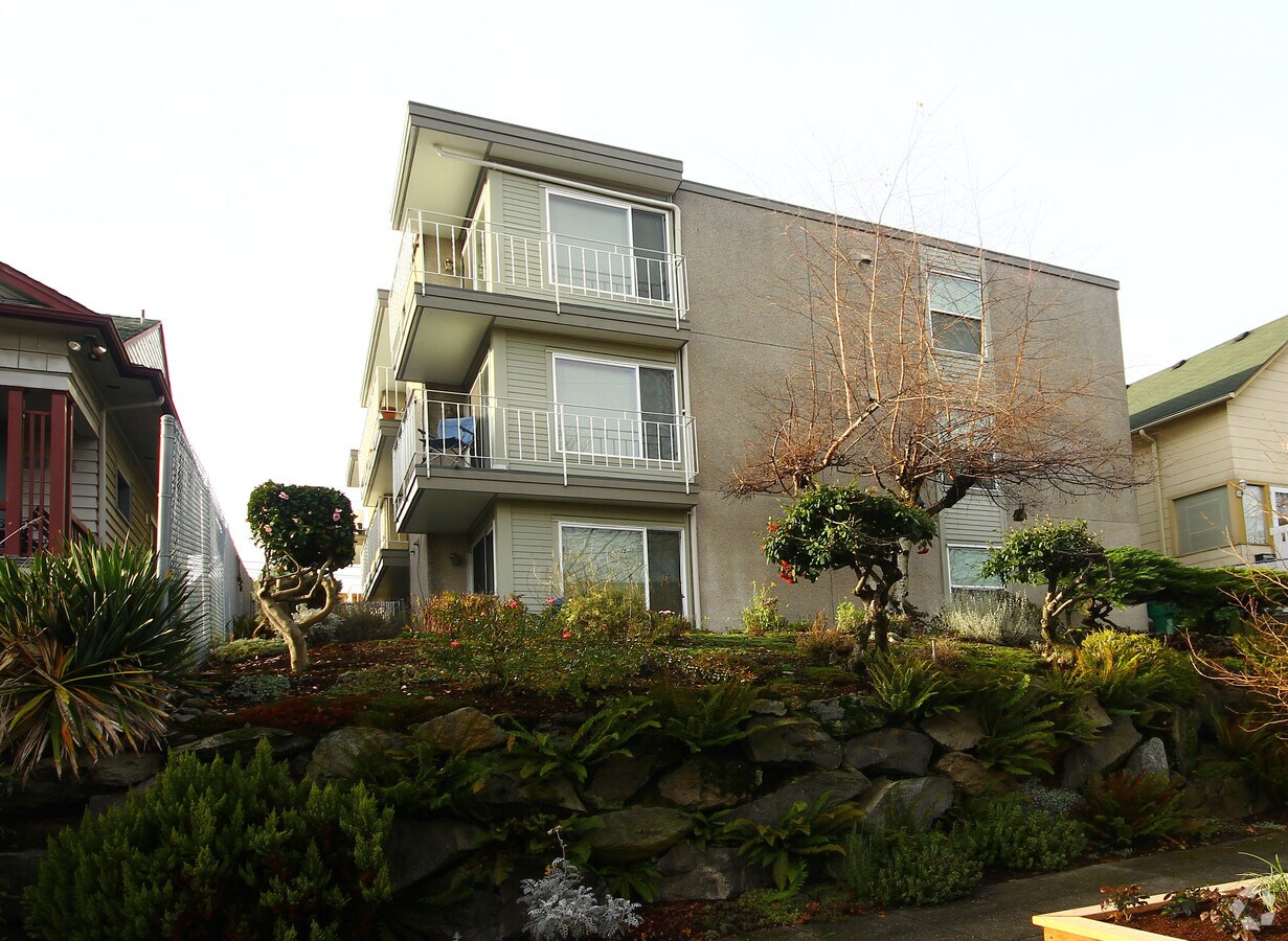 Whitman Apartments Seattle, WA