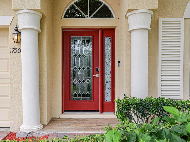 Photo - 1750 Berkshire Cir SW