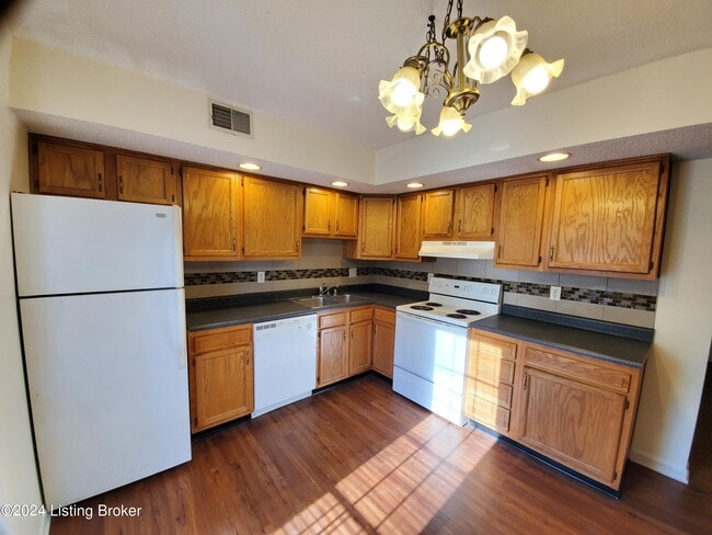 Building Photo - 6418 Venango Dr Unit 1