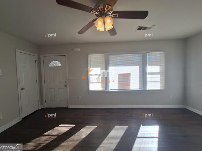 Photo - 1487 Woodfern Dr